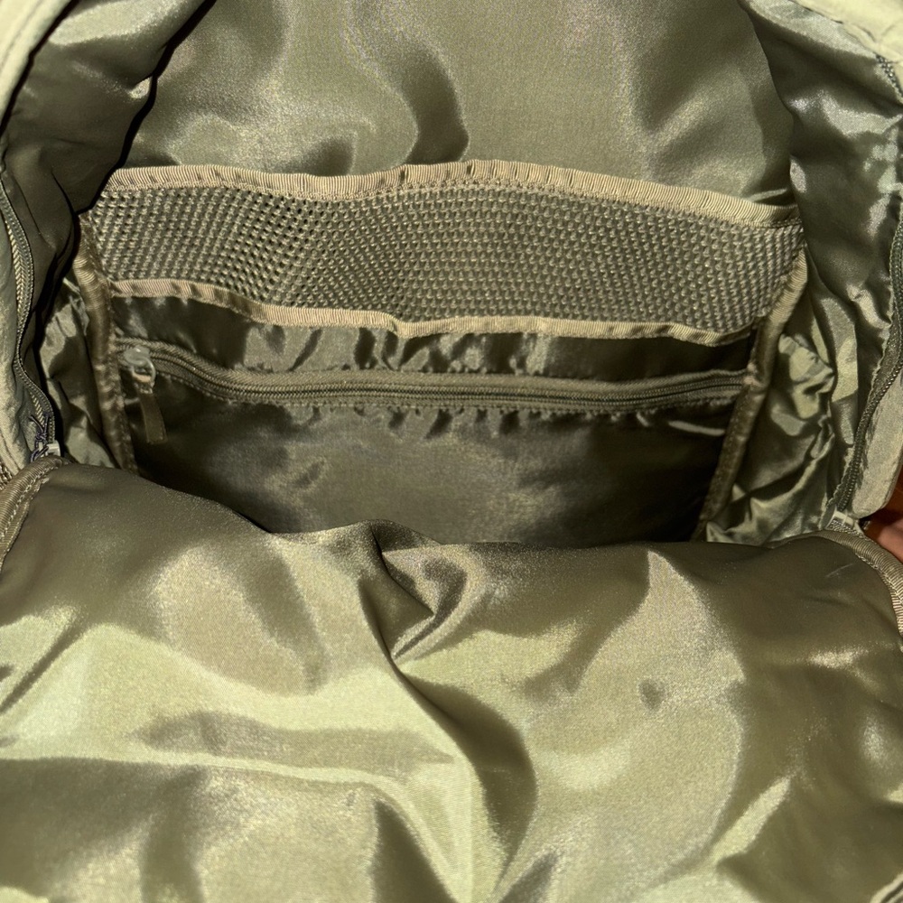 PINK Victoria's Secret Green Backpack with Durable Canvas and Minimalist Design - Picture 3 of 3